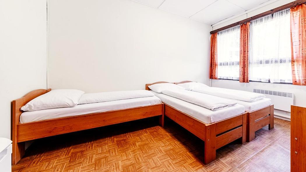 Rekreacni Areal Prihrazy Hotel Zdar  Bagian luar foto